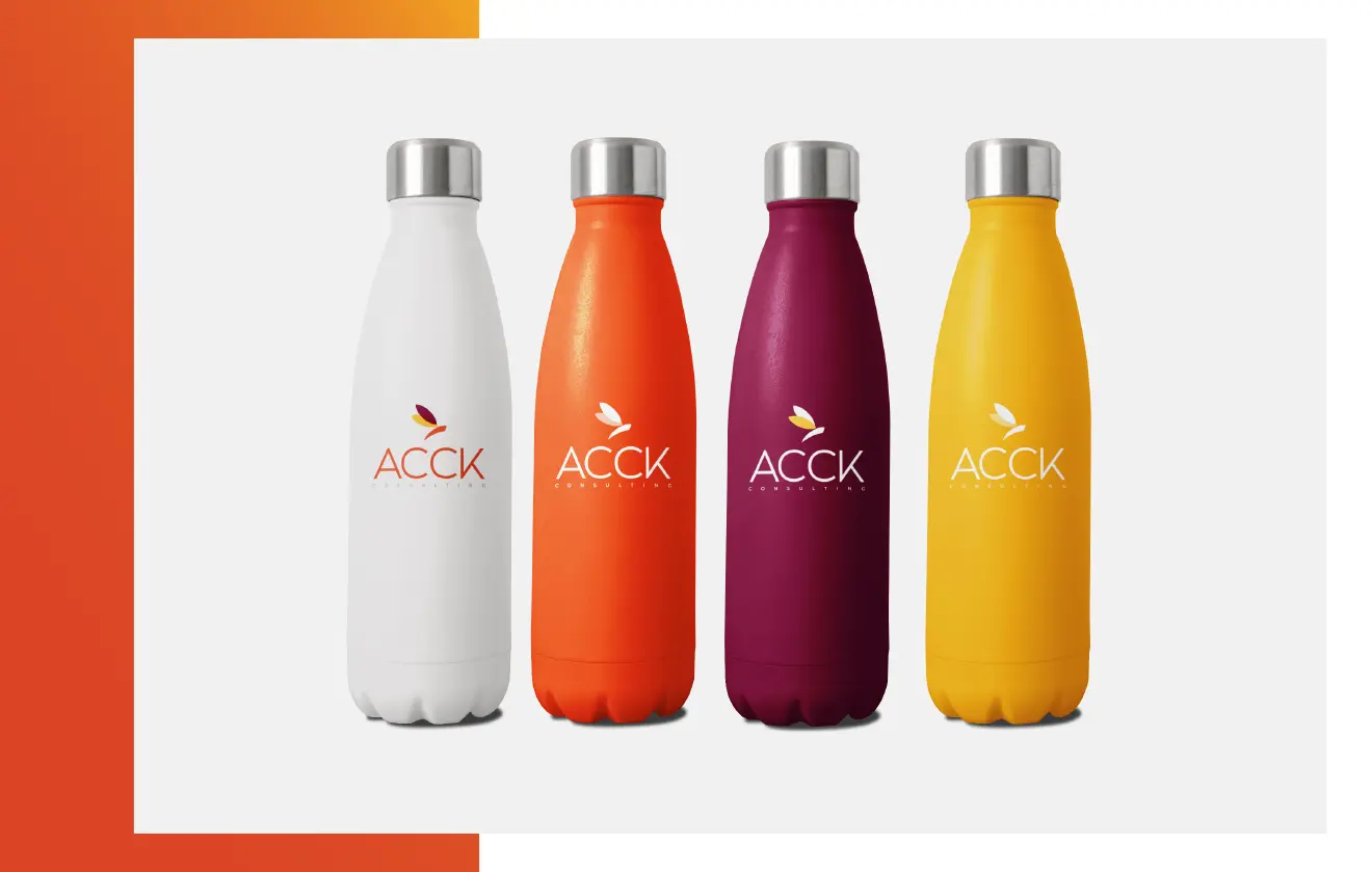 Botellas reutilizables con la identidad de ACCK Consulting
